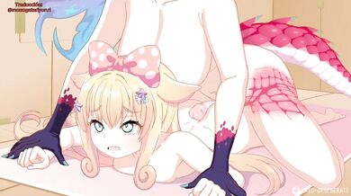 'La Chica Gorda y la Niña Más Loca del Mundo en un Apretón de Manos que Terminará en una Locura Sexual Insana'