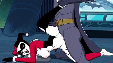 "Batman Caught Harley-Quinn's Fan Service"