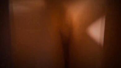 'Lost in Tracer's world - A giantess fantasy come true'