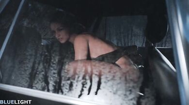 'Mortal Kombat: Jill Valentine's Backseat Action with Blue Light SFM'
