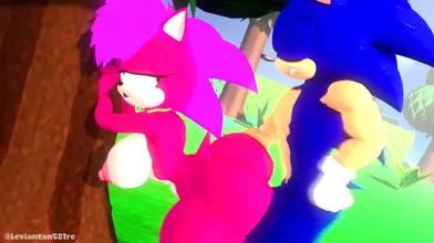 Sonic and his slutty friend Sonia are fucking in a room with bouncing bed springs!