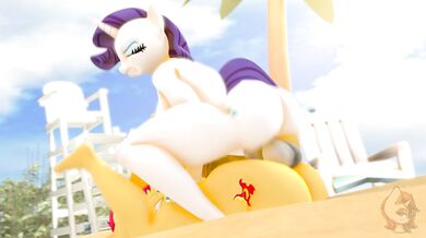 Rebecca Fucks Sunny on the beachfront