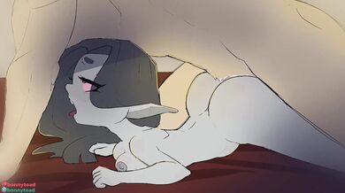 Redheaded Auntie Makes Red Wait [bonnytoad]