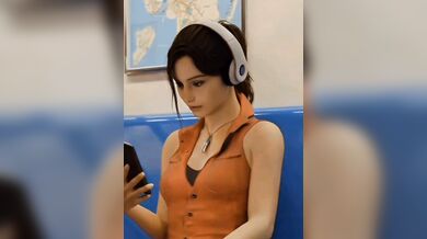 "Claire Redfield, the Overpowered Edgelord"