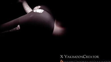 "Sexy Twerk Dancer Gets Seduced By Huge Cock While Wearing Ripped Tights"