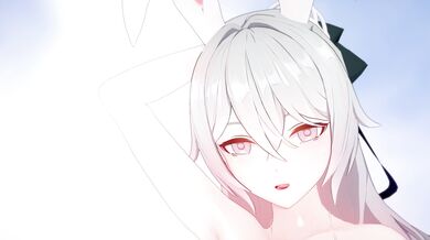Twerk Queen Bronya Busts A Move In The Bedroom!