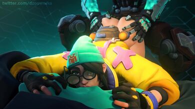 Sexy Babe Gets Her Hole Filled With Cum & Pleasures Her Face In A Kinky Threesome