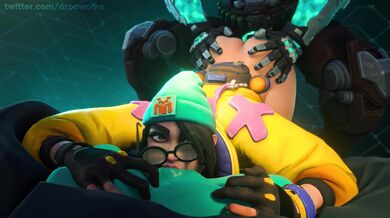 Sexy Babe Gets Her Hole Filled With Cum & Pleasures Her Face In A Kinky Threesome