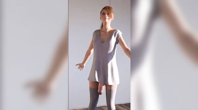Gina, the Futanari (3D) with morning wood - stretching exercises [Serge3DX]