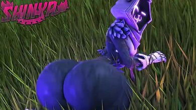 MILF Next Door: Ravens Big Booty Shakes the Neighborhood