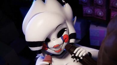 - Massage therapist Marie gives a handjob and a cumshot