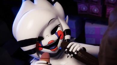 - Massage therapist Marie gives a handjob and a cumshot