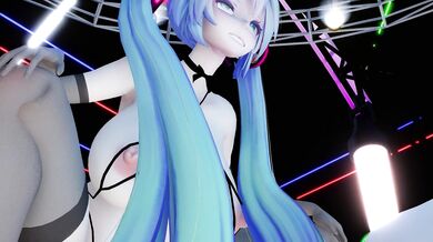 Massive Horse Riding: Ikuiku Dance Orgy