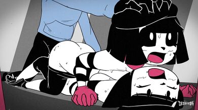 The MILF Next Door Gets Down and Dirty