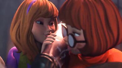 Juicy Cum Drips: Velma and Daphnes Sexual Adventure with Strange Men