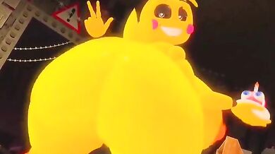 Curvy Latina Gets Down And Dirty With Her Juicy Booty!