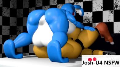 Bonnie gets turned on