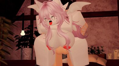 'Tempting MILF caught on hid*den camera'