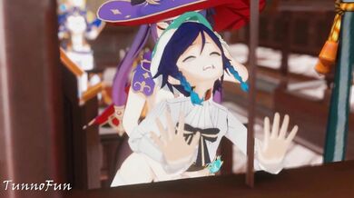 "Mona sinks her teeth into Venti [Tunnel of Fun]!"