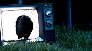 Blo*od Moon Rising: The Tale of a Werewolf and Sadako in 3D