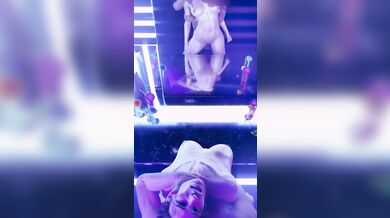 Rewritten as: Fat Cat 17 and her Doggy Style with Panamanian Flavor