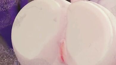 Mommy Mel Velvin: Raritys Tantric Sex Against Glass, Part One