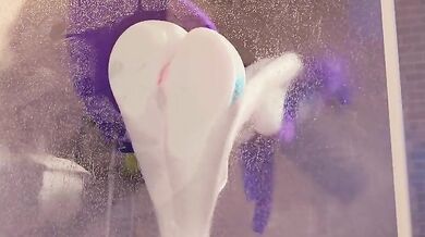 Mommy Mel Velvin: Raritys Tantric Sex Against Glass, Part One