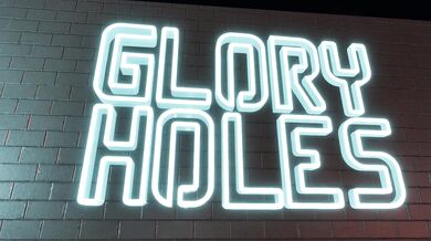 Rebellious Women Seeking Dirty Pleasures in a Hidden Place