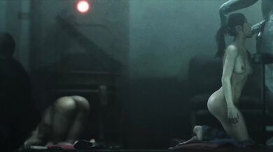 Claire & (MrX Nude) & Leon, Side Angle