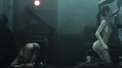 Claire & (MrX Nude) & Leon, Side Angle