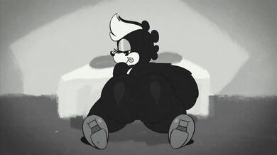 Sharon Twerks on the Dance Floor with Big Boobs (João Pêra & Lewd JP)