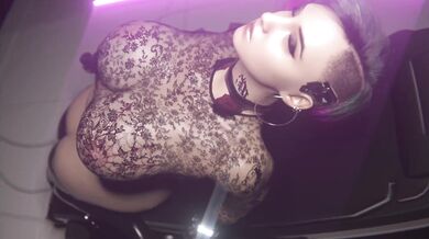 Judy Alvarez Tests Her New Gaming Chair with Nylonica [4K]