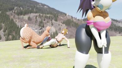 Golf swings with pleasure while blowing on a juicy cock