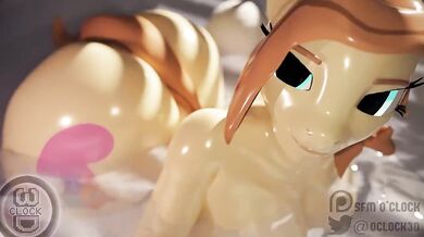 Creamy Time with a Heart-Shaped Cuck Clock