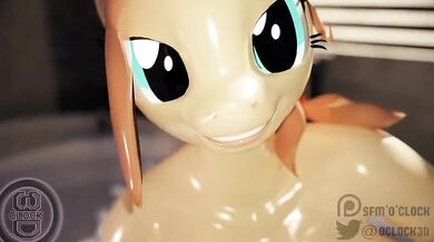 Creamy Time with a Heart-Shaped Cuck Clock