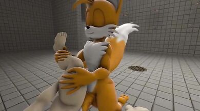 Experience an erotic shower with your tail and cream!