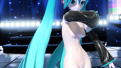 Watch Hatsune Miku dance nude in her latest music video Miku Miku Ni Shite Ageru - Future Tone