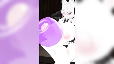 Sultry Futanari Dancer Heats Up the Stage