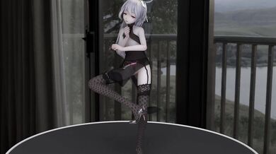 When Luo Tianyi and Chongjiao finally meet up with their online friend FSKY, they decide to have a threesome