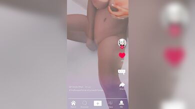 Yshtola Rhul gets horny in the bathroom and masturbates with a showerhead