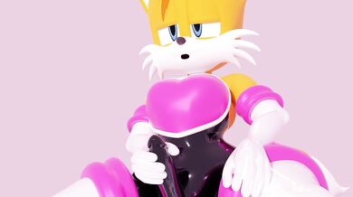 SupersizeMyCosplay_Rouge_[eggsaladsandwich]_Tails