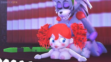 Roxy and Poppy Get Down Together in a Threesome with a Stranger