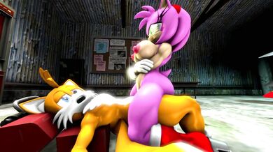 Moms Sexy Seduction - Amy Zones Passionate Lust