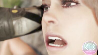 Big Tits and Ass in Metal Gear Solid - Reunion!